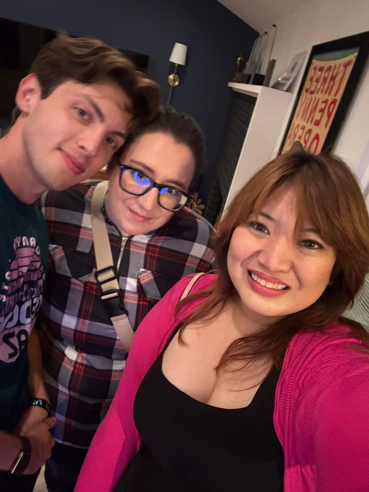 Quinn Holmes, Aline & Sarah